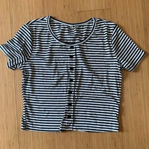 SheIn Fitted b&w Stripe Crop Top - M (fits like small)